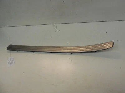 03-10 Borde de alféizar de puerta delantera izquierda Volkswagen Touareg 7L0853655C Foto 1 de 4