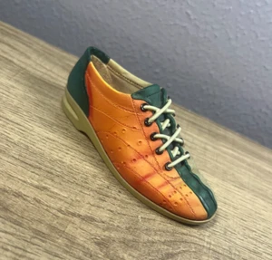 2002 - Just the Right Shoe - Perfect Game Miniature by Lorraine Vail - #25167 - - Picture 1 of 7