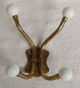 VICTORIAN STYLE BRASS & PORCELAIN COAT AND HAT, TOWEL, ROBE HOOK,NEW OLD STOCK - Picture 1 of 6