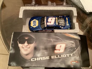Lionel 1:24 #9 Chase Elliott NAPA Salutes 2015 Camaro - 1 of 517 - Picture 1 of 6