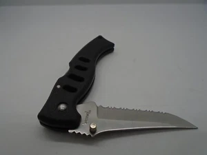 TOMAHAWK Folding Knife 7" Long 2 3/4" Stainless Steel Blade Hard Plastic Handle - Picture 1 of 6