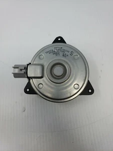 TOYOTA 16363-0D110 Cooling Fan Motor SEE DESCRIPTION - Bild 1 von 3
