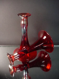 Rare Pair Dugan Diamond Glass Ruby Red Royal Luster Candlesticks Carnival Glass - Picture 1 of 4