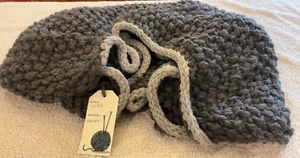 Chunky Hand Knit Throw 45” x 52” Grey/Charcoal New - Picture 1 of 4