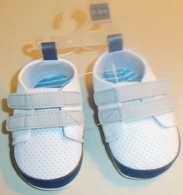Carter''s Child of Mine Infant Boys Shoes Size 0-3 months NEW - Image 1 of 4