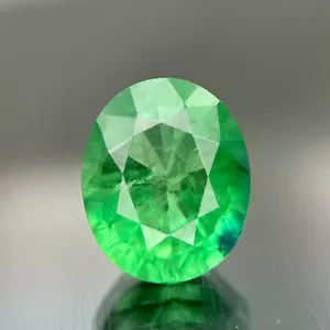 HUGE 10.30 CT PERFECT EMERALD CHATHUM CORUNDUM OVAL GEMSTONE - Picture 1 of 3