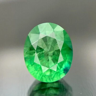 HUGE 10.30 CT PERFECT EMERALD CHATHUM CORUNDUM OVAL GEMSTONE - Image 1 of 3