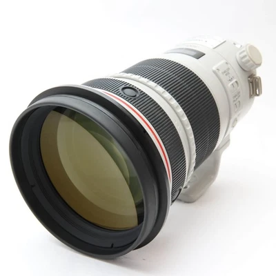 Canon EF 300mm F/2.8L IS II USM (Canon EF mount) #56 - Image 1 of 4