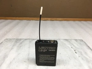 Lectrosonics UM100 UHF MULTI-FREQUENCY BELT-PACK TRANSMITTER Freq Block 29 (WH) - Picture 1 of 7
