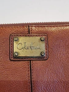 Cartera sin asas vintage Cole Haan grande de cuero con cremallera marrón oscuro - Imagen 1 de 8