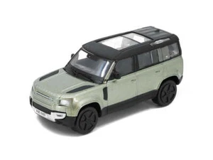 1:43 Land Rover Defender 2020 -- Green Metallic -- Bburago - Picture 1 of 3
