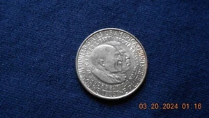 1952 Washingtion / Carver Half Dollar Old Silver Commemorative Coin Limited - Picture 1 of 2