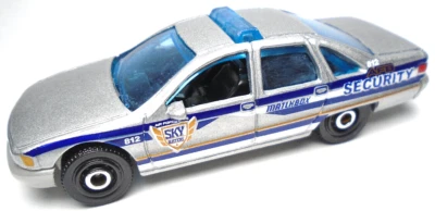 2022 MATCHBOX '94 CHEVY CAPRICE CLASSIC POLICE SILVER 3" DIECAST SECURITY CAR - Image 1 of 4