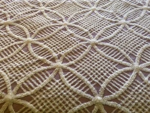 VINTAGE MID-CENTURY PURPLE CHENILLE BEDSPREAD WITH FRINGE..WEDDING RING..CUTTER - Picture 1 of 5