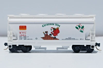 MTL XMAS Car - 1994. N Scale. 2 Bay ACF Covered Hopper. Micro Trains Line. New. - Image 1 of 3
