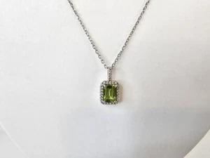 18" 10K White Gold Emerald Cut Peridot Cubic Zirconia Necklace (AM1082044) - Picture 1 of 7
