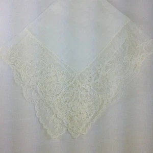 Pañuelo de boda vintage con borde de encaje 11" cuadrado - Imagen 1 de 5