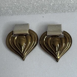 Vintage geformte goldfarbene Herz Ohrclips - romantisches 80er Statement - Bild 1 von 4