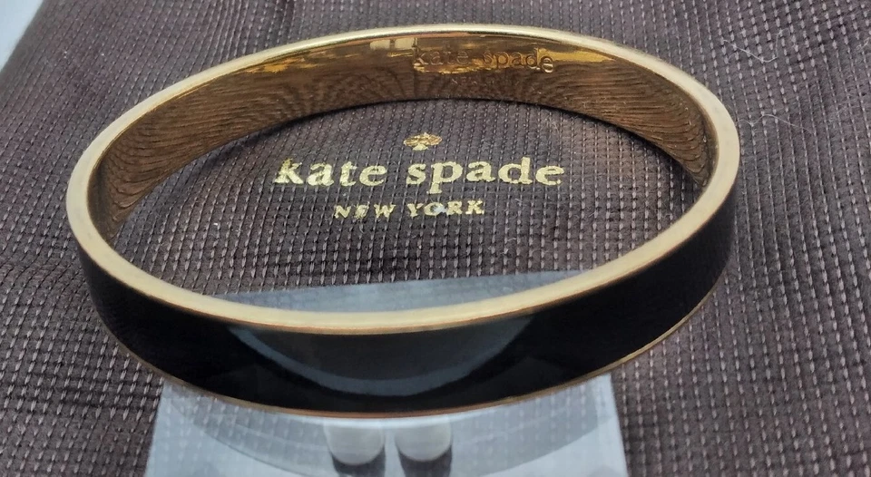 Brazalete Brazalete Kate Spade New York Negro Esmalte Tono Dorado Bisagras Foto 1 de 4