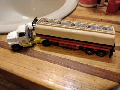 VINTAGE Matchbox Shell Ford Lts series tractor and Texaco articulated tanker  - Image 1 of 4