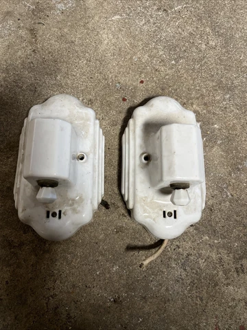 Pair VINTAGE WHITE  PORCELAIN ART DECO BATHROOM WALL SCONCE LIGHT FIXTURE Switch Cover