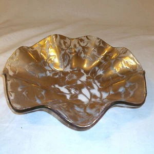 Ruffled Bowl with Floral Gold Overlay 22k 7.5" - Picture 1 of 10