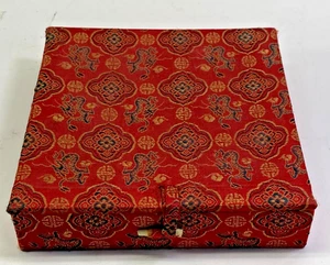 Chinese Chess Set, Xiangqi, Onyx Pieces, Red Case, Red and Black Game Pieces - Picture 1 of 11