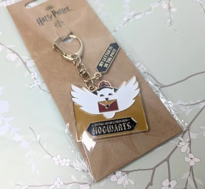 New Tokyo Exclusive Harry Potter Hedwig Metal Keychain From Hogwarts Studio Tour - Image 1 of 4