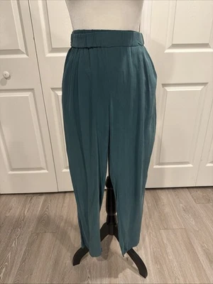 Equipment Femme Green 100% Silk Pull-On Pants Pockets Size Small - Image 1 of 4