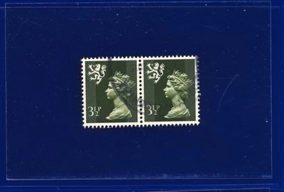 1974 SG S17 3½p Olive-Grey (2 Bands) Pair Unclear CDS Fine Used phbk - Image 1 of 2