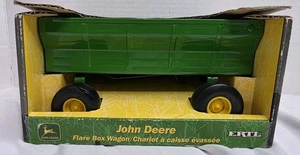 1:16 John Deere Barge Wagon / Trailer von Ertl - Bild 1 von 5