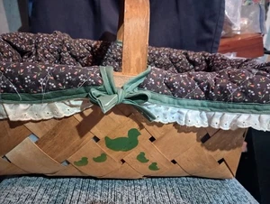 Antique Splint Wood Woven Gathering Basket, Painted Chickens And Quilted Liner. - Picture 1 of 6