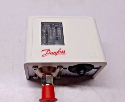Danfoss KP1 060-1101 Pressure Switch - Image 1 of 4