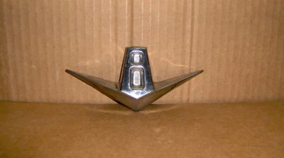 Studebaker Commander V-8 1952 emblema 1950 1951? Ratrod Custom Kustom años 50 Foto 1 de 2