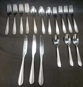 17 Pc Oneida Dylan 18/10 Stainless Satin - Picture 1 of 16