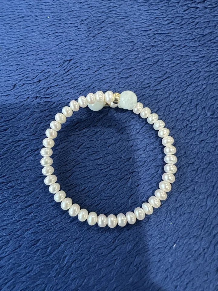 14k Yellow Gold Jade Pearl Bypass  Adjustable Bracelet, 6.5in Long, 9.6g - Image 1 of 4