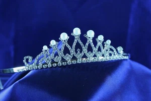 TIARA Austrian Crystal Rhinestone Silver Plated Metal S4554 - Picture 1 of 2