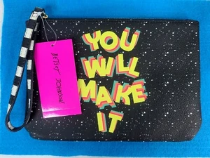 NEU Betsey Johnson Handgelenktasche schwarz mit Gold Hardware Sie werden es schaffen - Bild 1 von 3