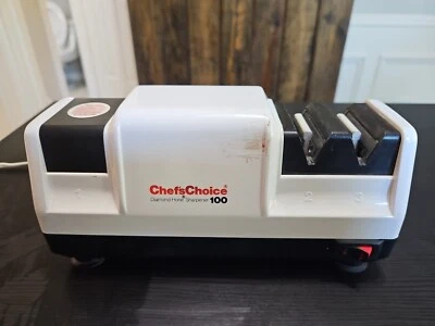 Chefs Choice Diamond Hone Professional Knife Sharpener Model 100 Trizor Edge - Image 1 of 4