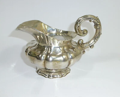 Jarra de leche Biedermeier de plata con tapa alrededor de 1850 Foto 1 de 4