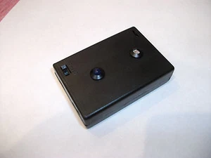 SCATOLA ALLARME FALSA/ESCAY. LED BLU LAMPEGGIANTE. SENSORE LUCE - Foto 1 di 3