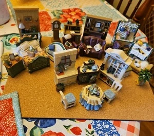 Vintage Avon Collectibles Victorian Memories Mini Dollhouse Furniture Lot Of 22 - Picture 1 of 20