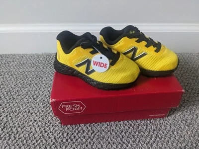 Sapatos infantis New Balance IAARIYB2 - Novo na caixa - Tamanho 4 - Imagem 1 de 4