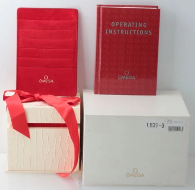 正品欧米茄超霸演示盒旅行袋钱包说明书 — 第 1/4 张图片