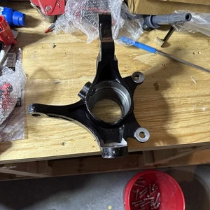 Brand New Steering Knuckle Front Left fits 2014-2018 Kia Forte 698-293  - Picture 1 of 4