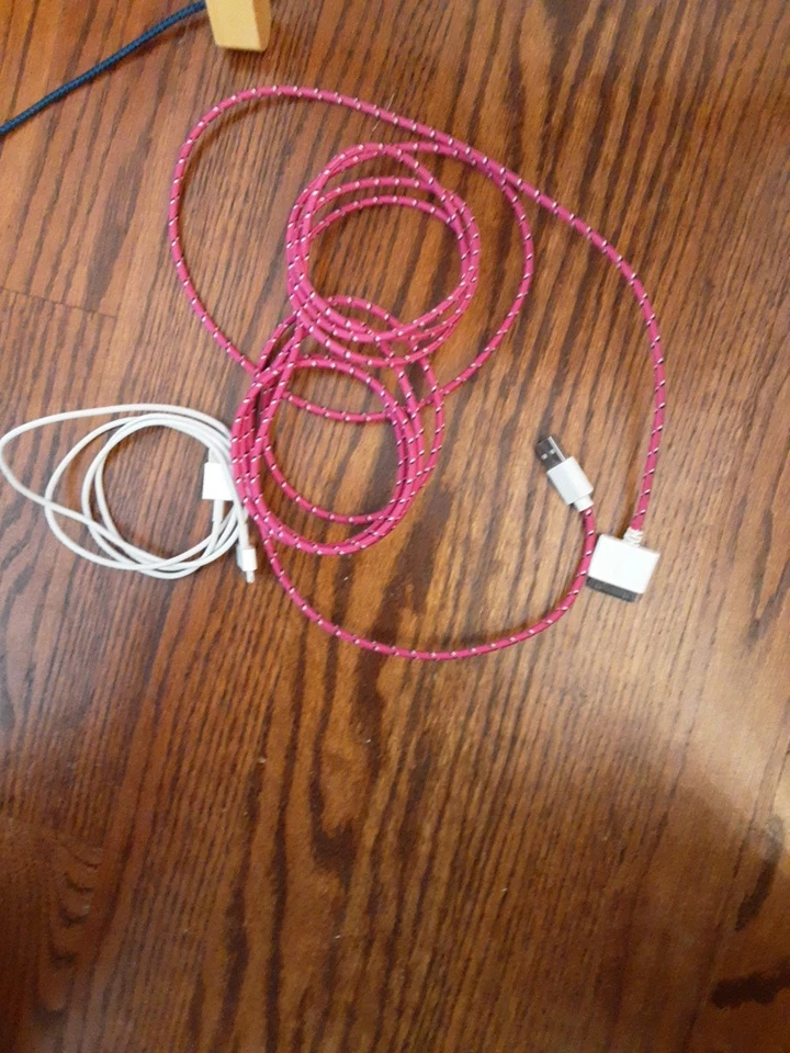 Apple  Iphone 4 4s Charger 3 ft Ant 10 ft Long - Image 1 of 1