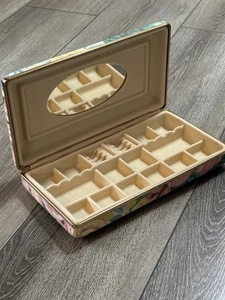 Joyero Vintage Clamshell Tela Floral con Espejo 16 Compartimentos Viaje - Imagen 1 de 15