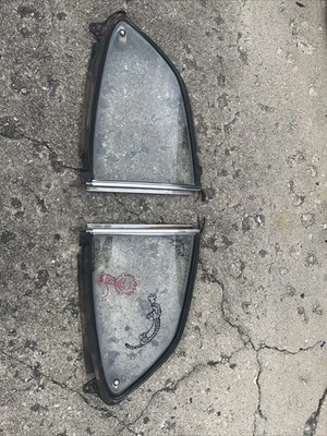 1972  Plymouth DUSTER REAR 1/4 POP OUT WINDOW Quarter Glass - Image 1 of 4