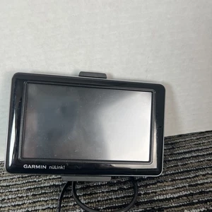 Garmin NuLink! 1695 Portable Bluetooth Auto GPS UNIT And Cord - Picture 1 of 9