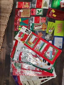 Huge Lot Of Christmas Vintage Gift Tags Featuring Fun Sparkle Hallmark Forget Me - Picture 1 of 20